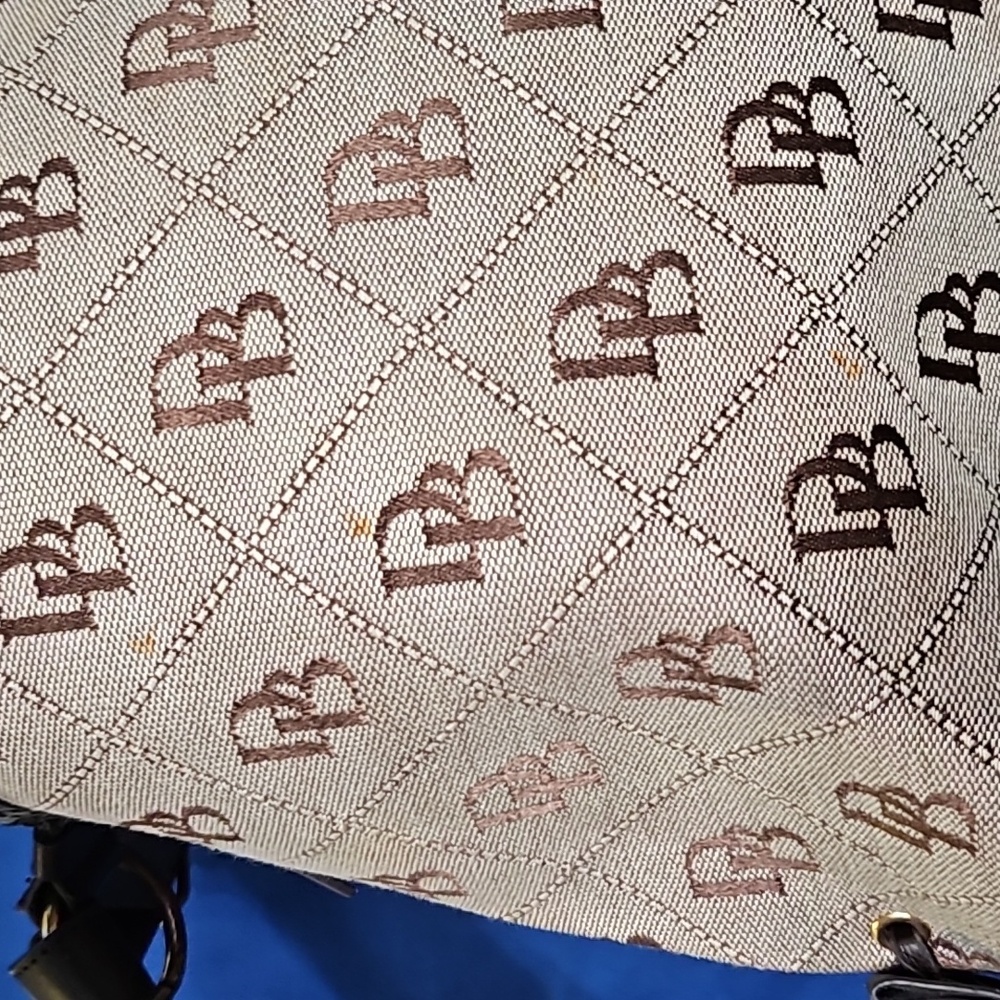 Purse - Picture 6 of 9